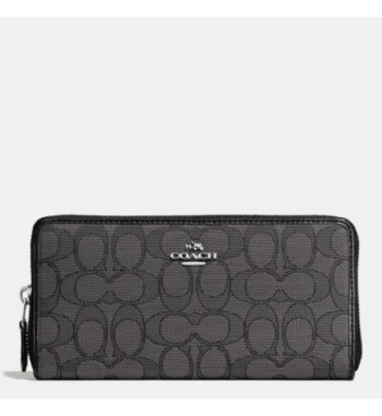 Leisure Fashion Coach...