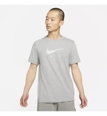 Camiseta gris de manga...